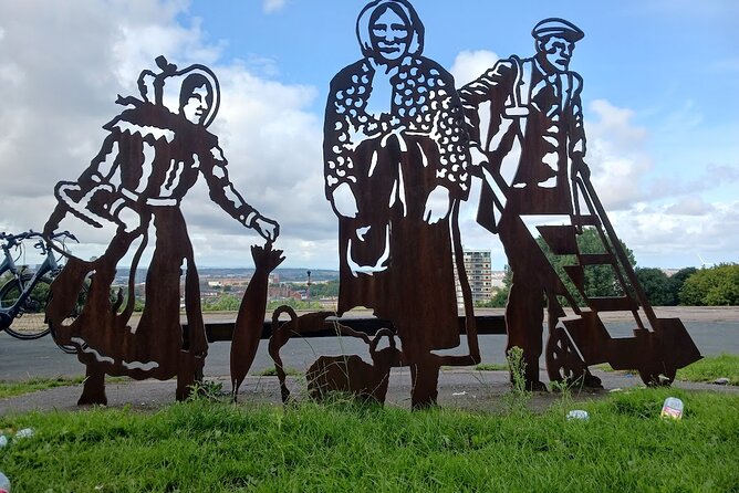 3 Hours Football Stadiums E-Bike Tour in United Kingdom - Anfield: football history and photo time