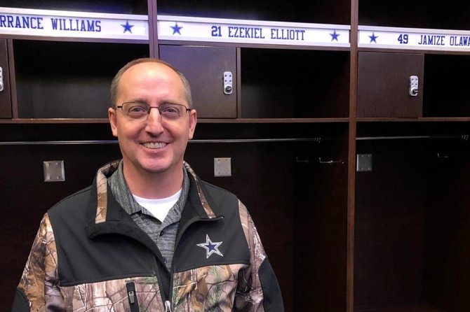 3hr Dallas Cowboys Stadium Small Group Tour with Transportation - Locker rooms and the post-game interview room