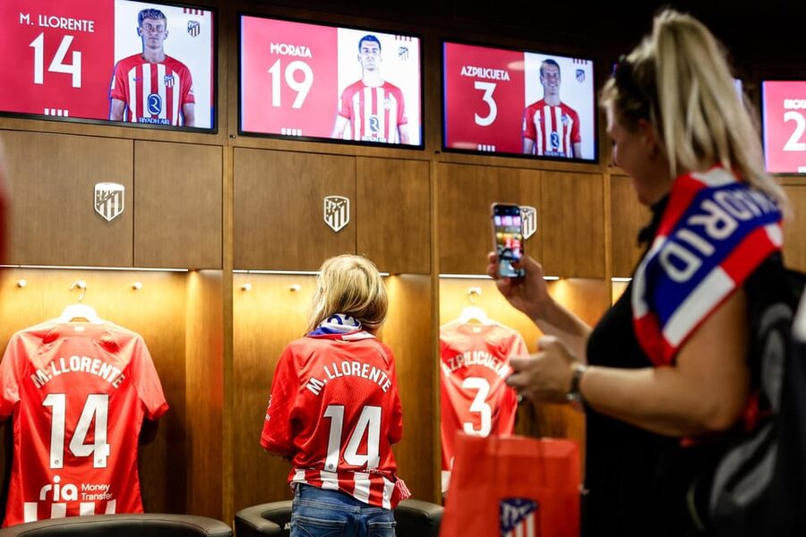 Atlético de Madrid: Guided Stadium Tour with Museum Entry - From the locker room to the players’ benches