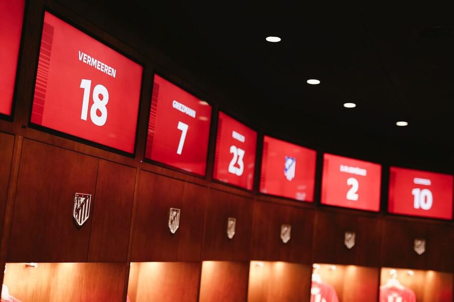 Atlético de Madrid: Guided Stadium Tour with Museum Entry - Languages, timing, and the guide question