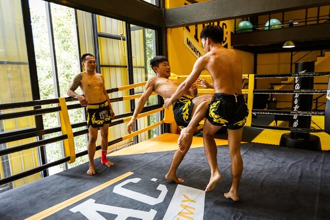 Bangkok:Learn 1-1 Muay Thai + Free Muaythai Shorts & Hotel Pickup - Choosing between the three transport options