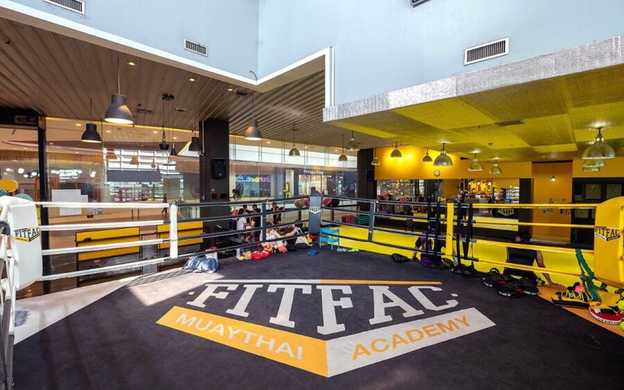 Bangkok: Learn 1-1 Muay Thai + Free Muaythai Shorts & Pickup - Warm-up, footwork, and the basics of Muay Thai