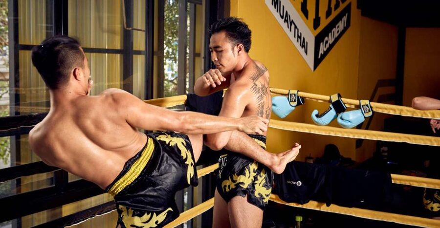 Bangkok: Learn 1-1 Muay Thai + Free Muaythai Shorts & Pickup - Who should book this Muay Thai lesson?