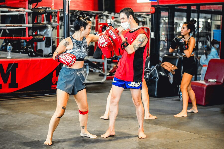 Bangkok: Muay Thai Training Class by Krudam Gym@Sukhumvit 36 - Who will get the most from this class