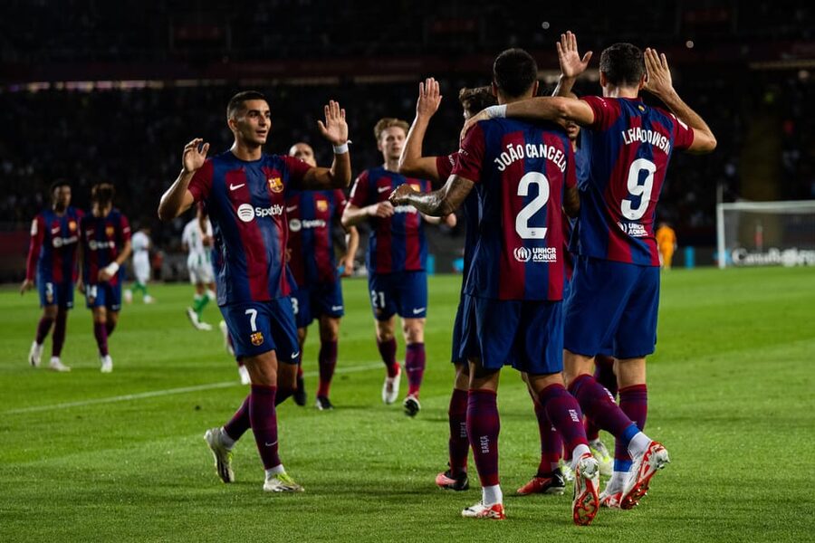 Barcelona: FC Barcelona Match Tickets at Spotify Camp Nou - Why a Barcelona match is worth fitting into your trip