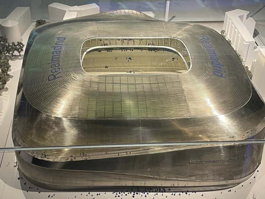 Bernabeu Premium Guided Tour: passion, trophies, & the heart of Real Madrid - Key points to know before you book