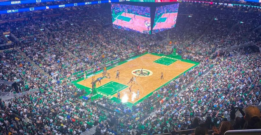 Boston: Boston Celtics Basketball Game Ticket at TD Garden - Arriving at TD Garden with your mobile ticket