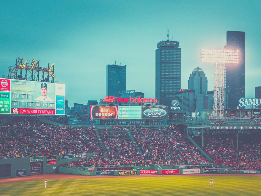 Boston: Boston Red Sox Baseball Game Ticket at Fenway Park - The three-hour game experience