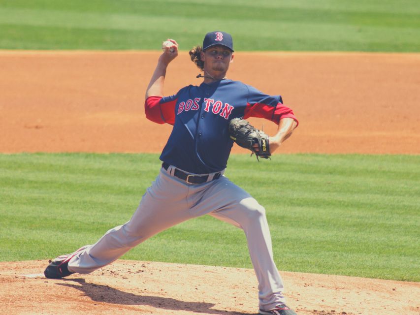 Boston: Boston Red Sox Baseball Game Ticket at Fenway Park - A practical plan for the day