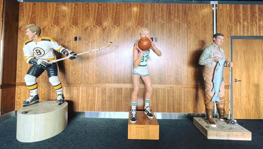 Boston: Bruins Heritage Hall & Optional Sports Museum Tour - Walking through the half-mile Sports Museum
