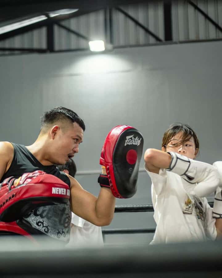 Chiangmai : Muay Thai Training academy - Starting opposite Buak Hard public park
