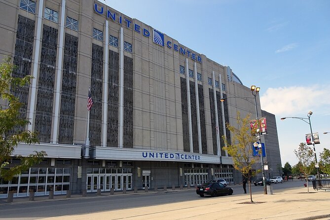 Chicago Bulls Basketball Game Ticket at United Center - Inside United Center on game night