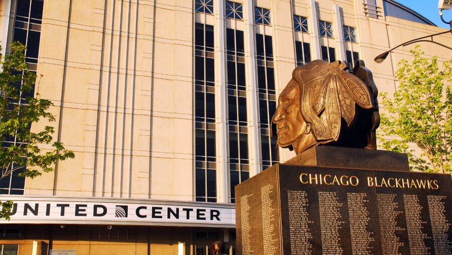 Chicago: Chicago Blackhawks NHL Game Ticket at United Center - Should you book the Blackhawks game?