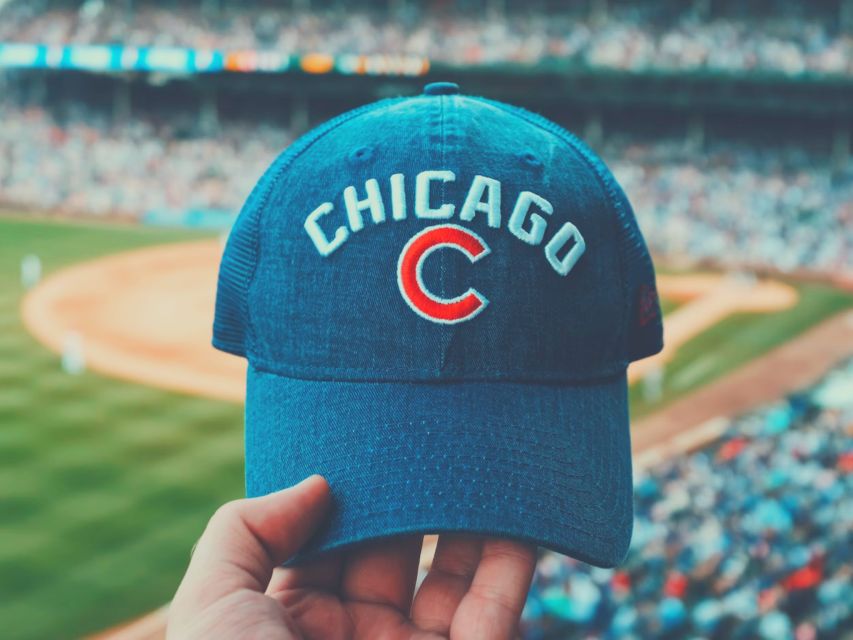 Chicago: Chicago Cubs Baseball Game Ticket at Wrigley Field - Getting inside with a mobile ticket