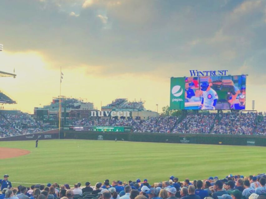 Chicago: Chicago Cubs Baseball Game Ticket at Wrigley Field - Choosing between budget, regular, and premium seats