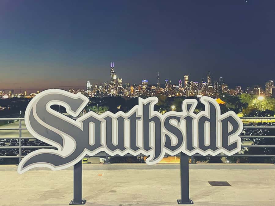 Chicago: Chicago White Sox Baseball Game Ticket - A Chicago Ballgame Begins at Guaranteed Rate Field