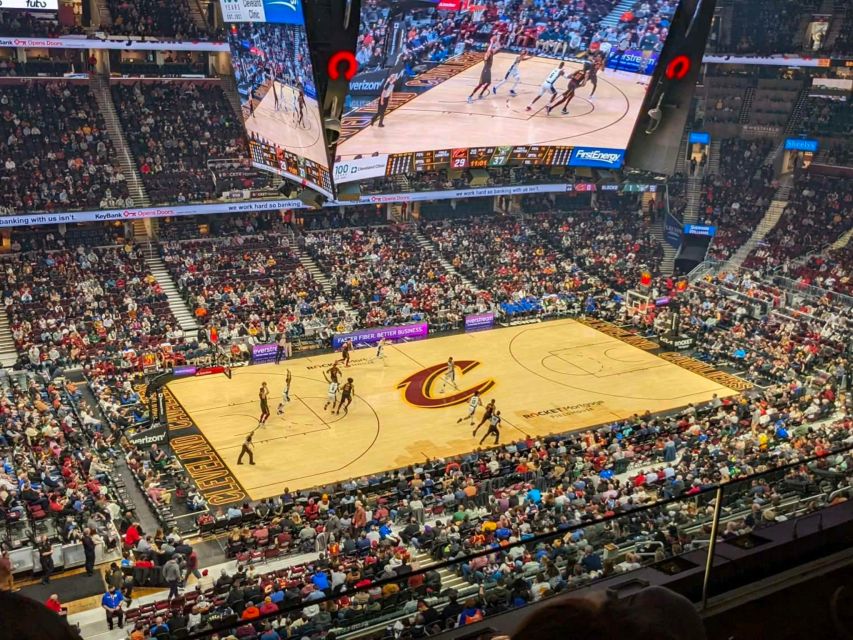 Cleveland: Cleveland Cavaliers Basketball Game Ticket - What the crowd adds to the evening