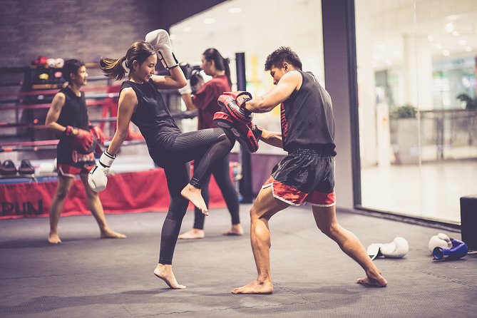 Climax Muay Thai Group Training @Gumpun, Khon Kaen - Three rounds of technique and movement