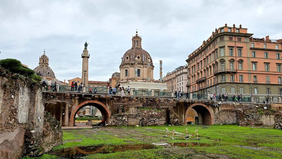 Colosseum Arena Tour, Palatine Hill and Roman Forum - Palatine Hill and the Beginnings of Rome