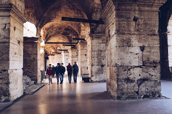 Colosseum Arena tour with Roman Forum and Cesar's Palace - Timing, heat, and the risk of poor coordination