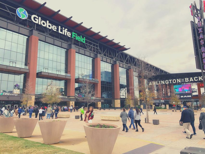 Dallas: Texas Rangers Baseball Game at Globe Life Field - What the three-hour game experience feels like