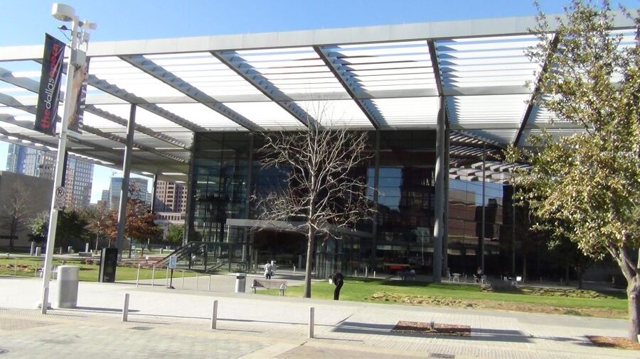 Dallas: VIP Guided Cowboys Stadium Tour and City Sightseeing - The ride to Arlington and AT&T Stadium