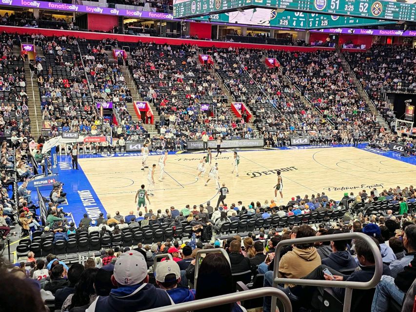 Detroit: Detroit Pistons Basketball Game Ticket - Choosing between budget, regular, and premium seats