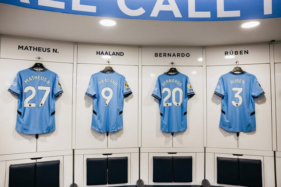 Etihad Stadium: The Manchester City Stadium Tour - Starting at M-Gate on the south side