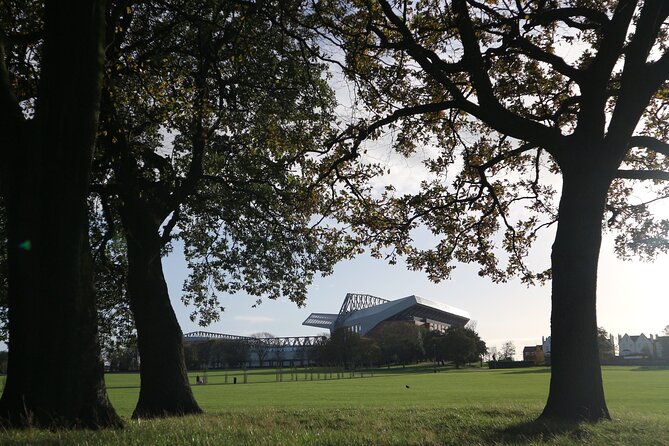 Football Experience With A Local Host In Liverpool - Timing, transport, and the three-hour limit