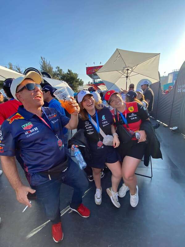 Formula 1 experience at the Mexico City Grand Prix - Snacks and drinks before you reach the circuit