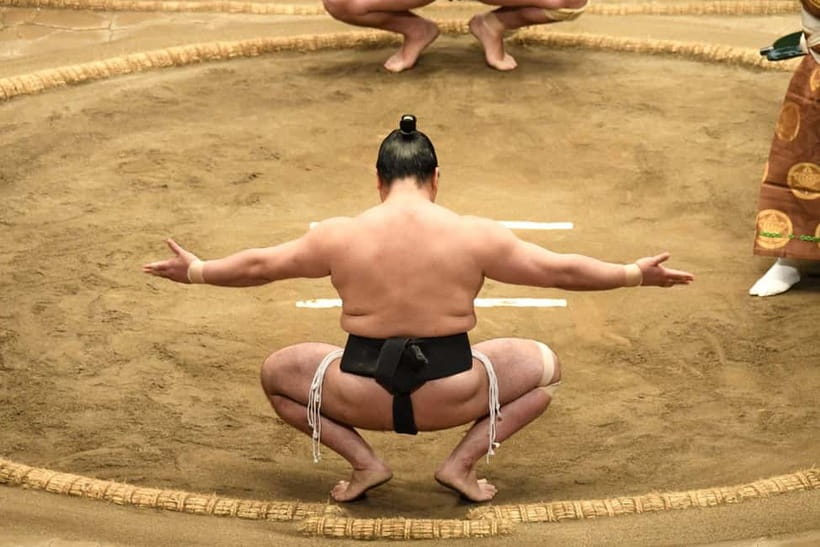 Fukuoka: Sumo Wrestling Tournament Chair Seats & ExpertGuide - Why the 2 p.m. start matters