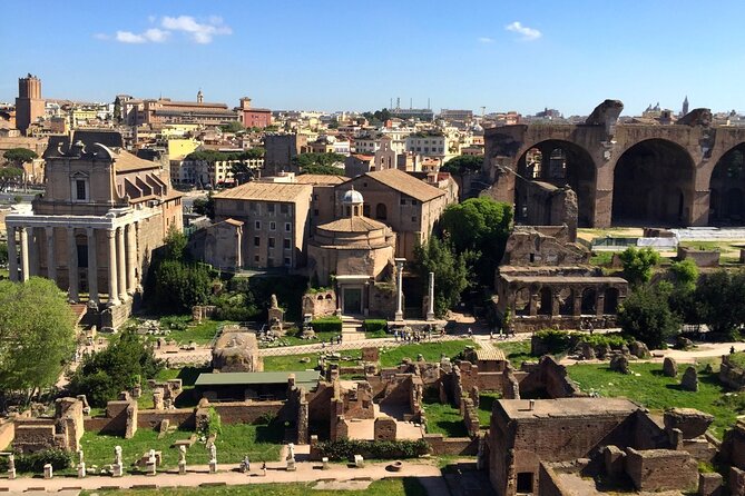 Gladiators Arena Tour with Colosseum First Level & Ancient Rome - What you can and cannot bring inside