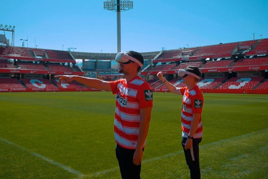 Granada: Los Cármenes Stadium Guided Interactive Tour - Language, guide quality, and group expectations