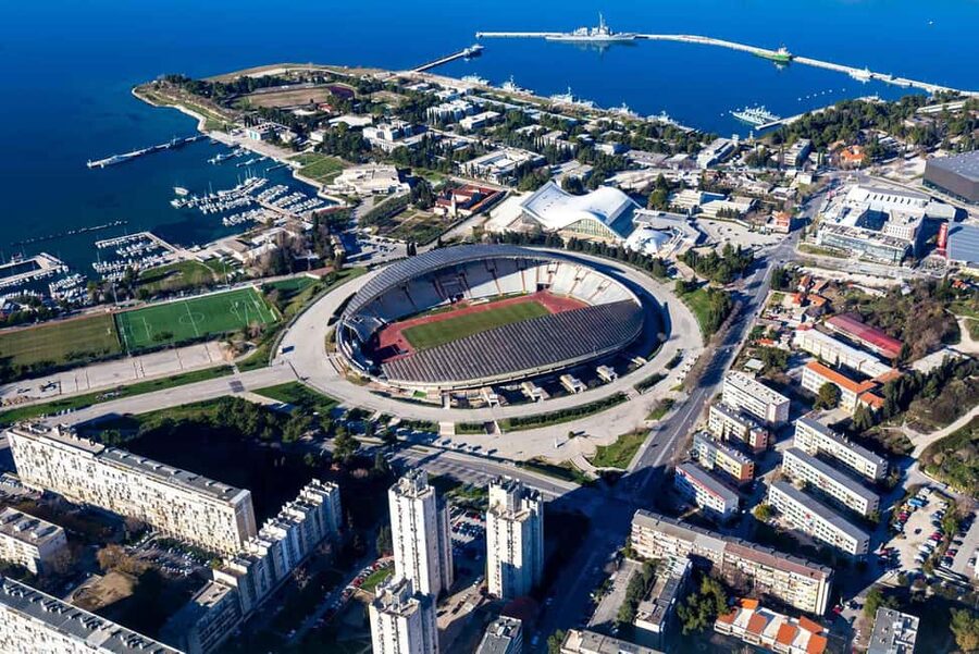 Hajduk Split Stadium Tour: An Unforgettable Experience - The hallway of Hajduk photographs