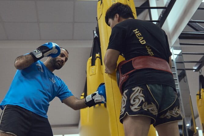 HANOI: 1 Day Gym Pass: Muay Thai, BJJ, Boxing, Yoga, Fitness - What the coaching atmosphere may feel like