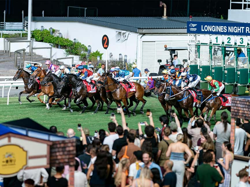 Hong Kong Jockey Club Racecourse Guided Tour with F&B - Key points before you book