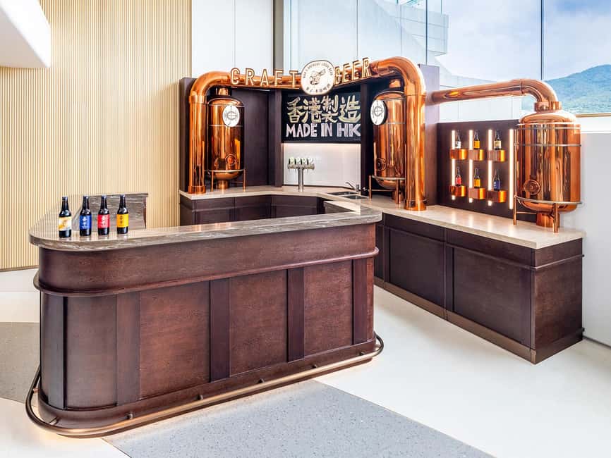 Hong Kong Jockey Club Racecourse Guided Tour with F&B - Happy Valley: racing with music and food