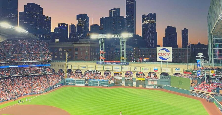 Houston: Houston Astros Baseball Game at Minute Maid Park - Finding your seat and judging the view