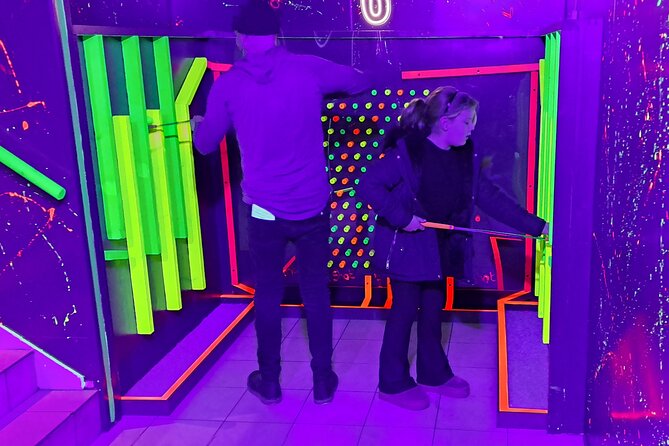 Indoor Illuminated 9 Hole Golf in Matlock Bath Peak District - What the high rating tells you, and what it does not