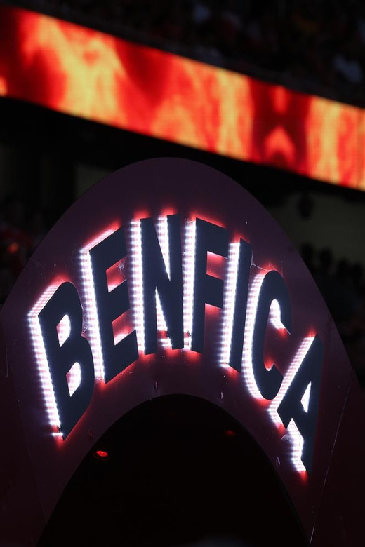 Lisbon: Benfica Luz Stadium Tour with Souvenir Scarf - Benfica Campus and Eagle Hall