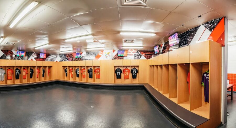 Lisbon: Luz Stadium Tour & SL Benfica Museum Entry - Guided tour or self-guided visit?