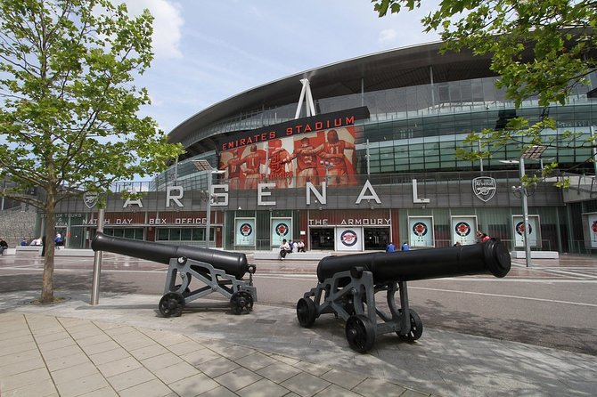 London's Football Stadiums Sightseeing Tour - Four London football grounds in six to eight hours