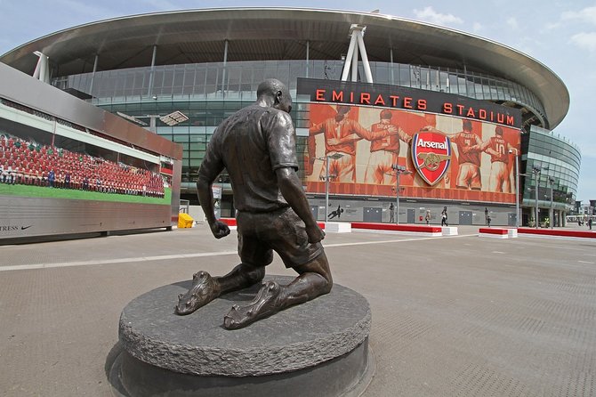 London's Football Stadiums Sightseeing Tour - Who should book this football day