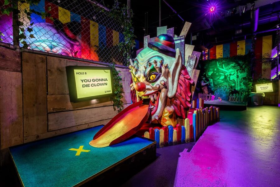 London: Shoreditch Junkyard Golf Tickets for 9 or 18 Holes - 90s Garage Scrapyard has the clearest nostalgia