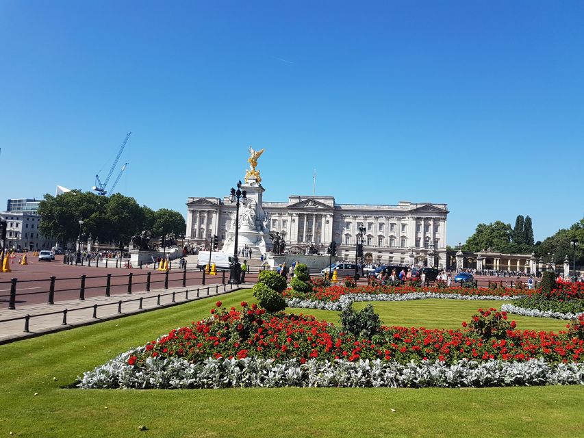 London: Wimbledon Tennis Club and Westminster Walking Tour - The brief Centre Court visit