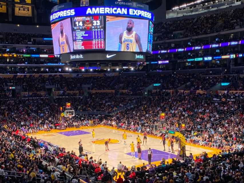 Los Angeles: Los Angeles Lakers Basketball Game Ticket - Arriving at Crypto.com Arena with a phone ticket