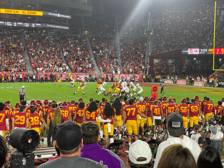 Los Angeles: USC Trojans College Football Game Ticket - Smart game-day planning