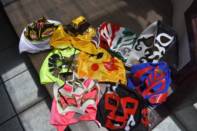 Lucha libre en Puebla (private tour) - The mask shop comes before the match