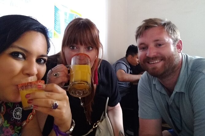 Lucha Libre, Pulque and Tacos Tour in Mexico City - What the guides add to the evening