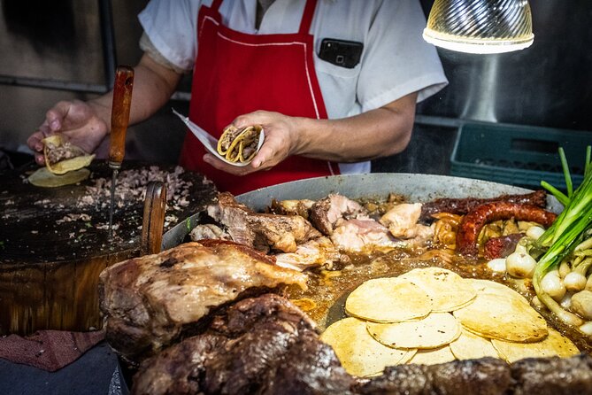 Lucha Libre Tacos & Masks 4 hrs Exploring Cdmx - The taco stops are the heart of the evening